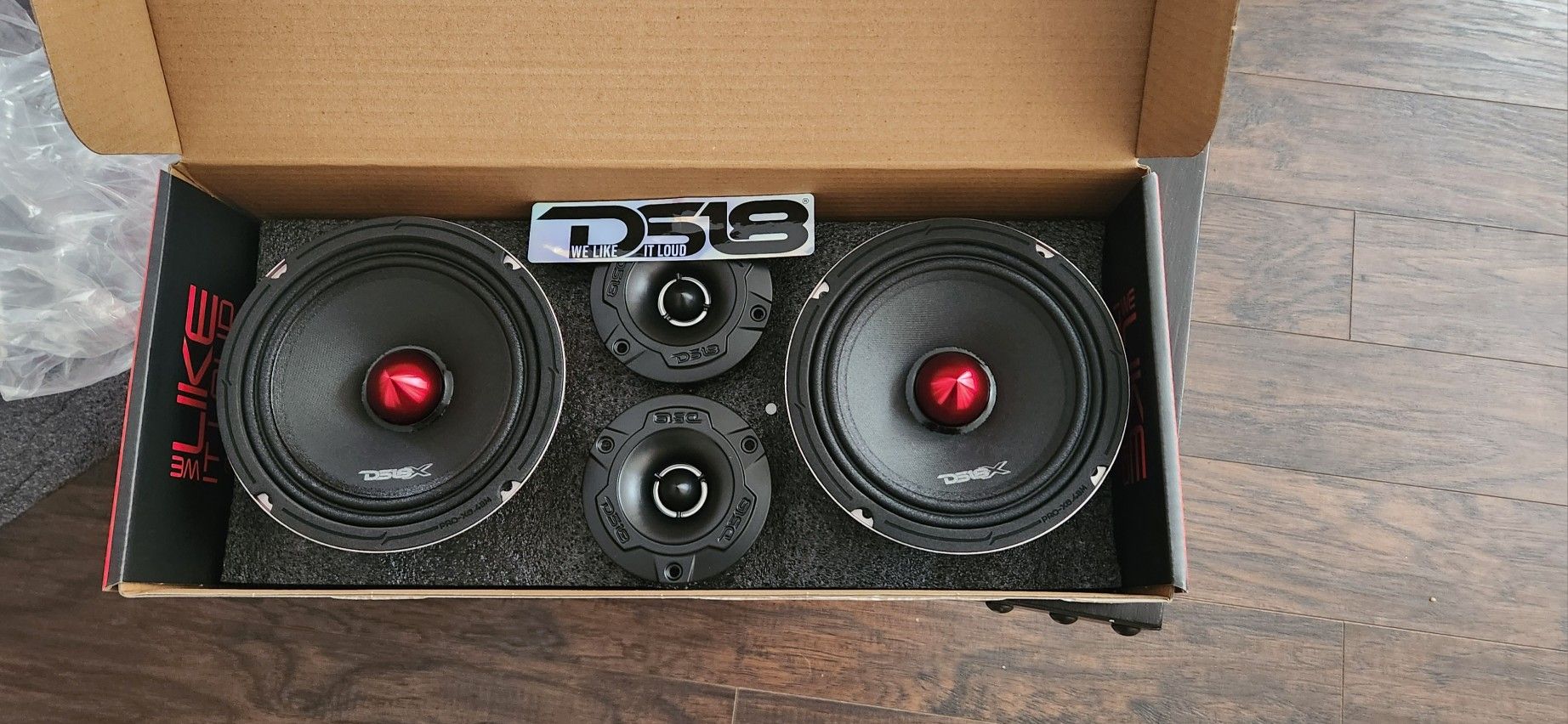 New!! DS18 (2) 6 1/2 Mid Range Speakers & (2) Bullet Tweeters. Great Package Deal For Only $115!!