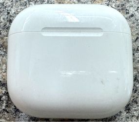 Apple AirPods 4 Charging Case A3058 - Case Only