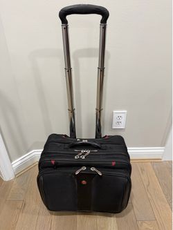 Wenger Swiss Gear The Patriot Rolling Briefcase Luggage 17” Laptop Carry On Bag