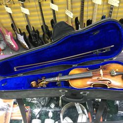 E.R. Pfretzschner Violin