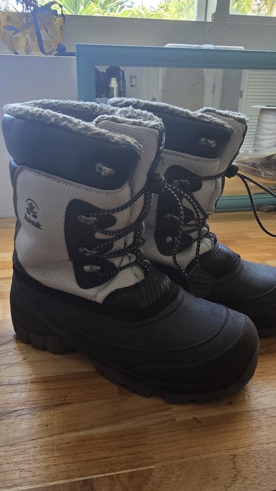 Kami Boots Sz 6