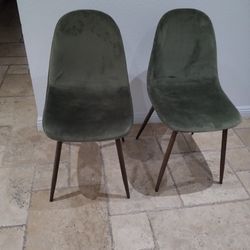 Modern Dining Chairs Set of 2 Green Velvet Kitchen Chairs, metal legs