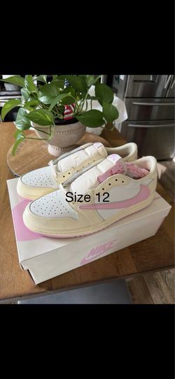 Retro 1 Travis Scott size 12