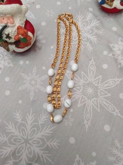 Vintage Necklace Gold Tone and White Beads 