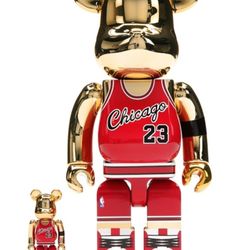 ROY Bearbrick