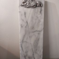 Vintage Arthur Court Marble Cutting Board With Decorative Metal Or Cast Aluminum Lions Piece