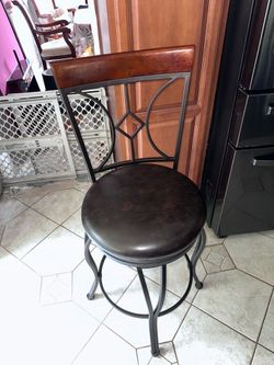 3 bar stools