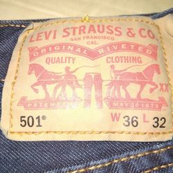 Levi Jeans Sz 36x32