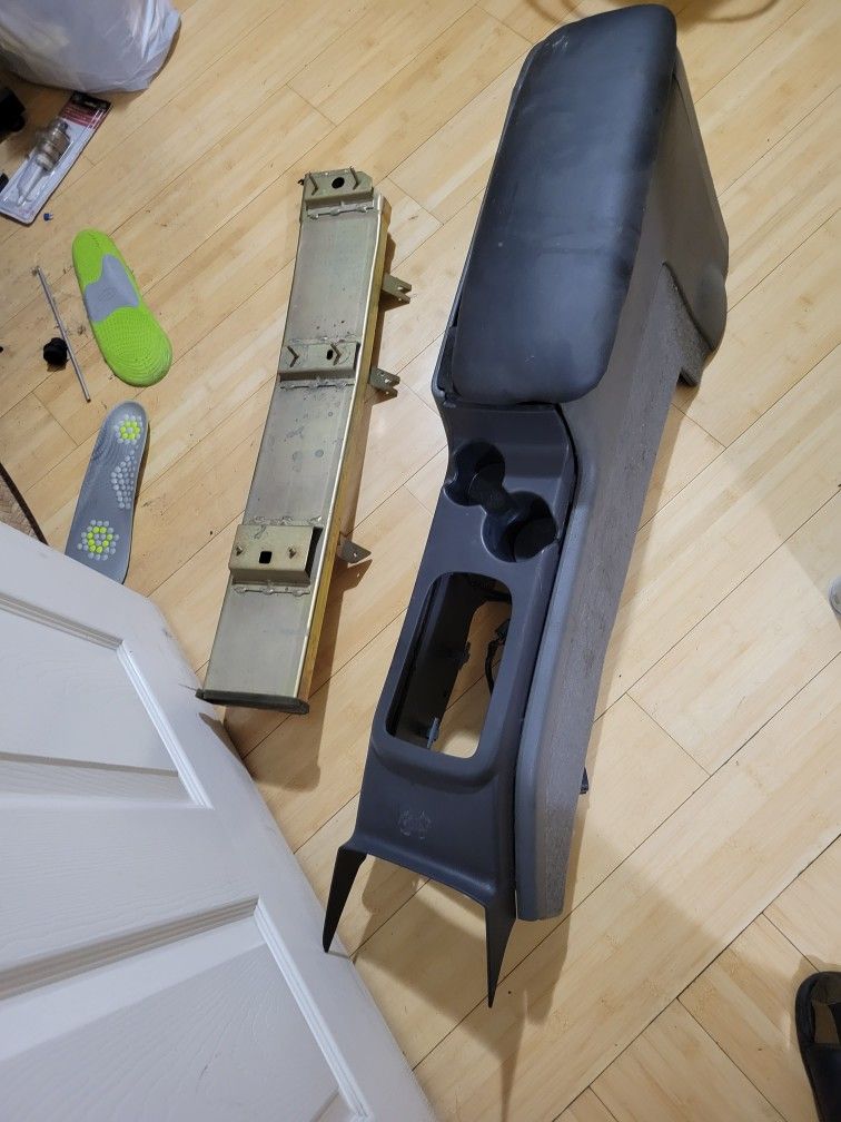 Center Console Mercury Marauder Crown Victoria Grand Marquis