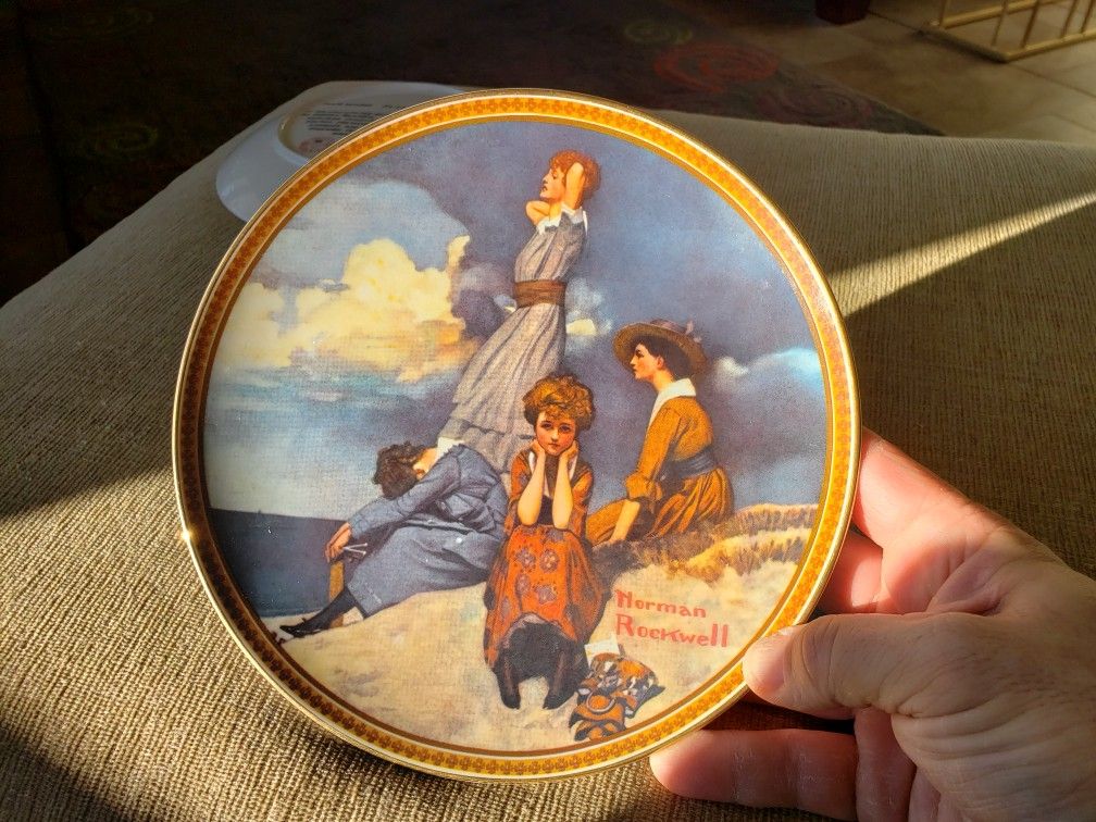 Vintage Collectible Plate Norman Rockwell Number 6894C Waiting on the shore, Limited Edition Wall Plate Norman Rockwell