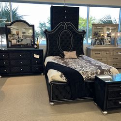 Bedroom set 5pc Queen Black Velvet $39