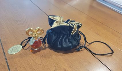White Diamonds 1/8 Oz. Perfume NEW with Black Tie Bag