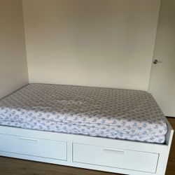 IKEA Daybed With Mattress- Pull Out Bed