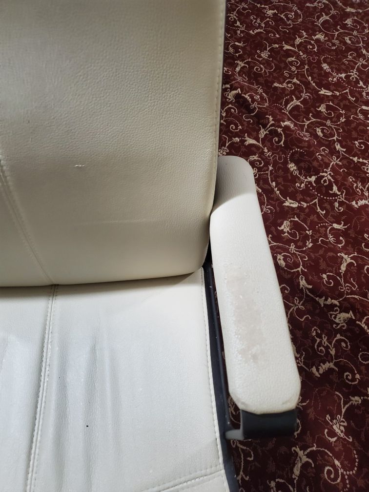 DESK CHAIR Off white full leather Chair Very Comfortable