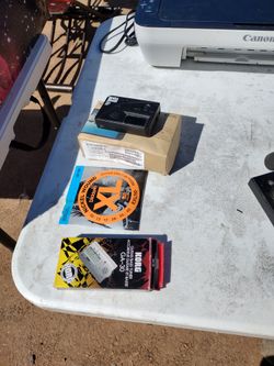 Electric Guitar Strings And Tuners