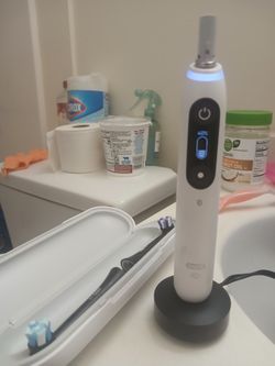 Oral B IO. 