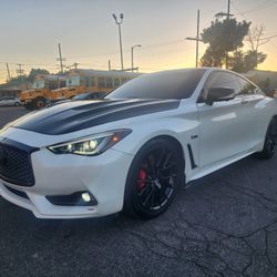2017 INFINITI Q60 