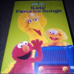 Pre-owned DVD Sesame Street "Kids Favorite Songs" Great Condition 