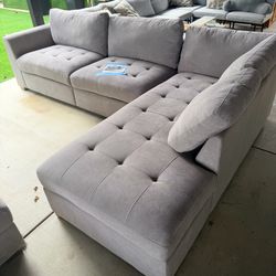 Thomasville sectional electric recliner