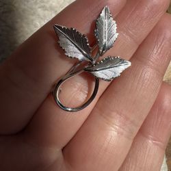 Vintage Sterling Silver Leaf Brooch – Marked VD STERLING