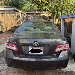 2017 Toyota Camry ( Parts) Or Just Buy The Whole Car