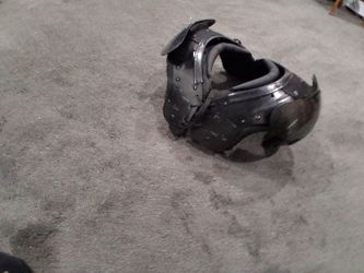 youth medium shoulder pads
