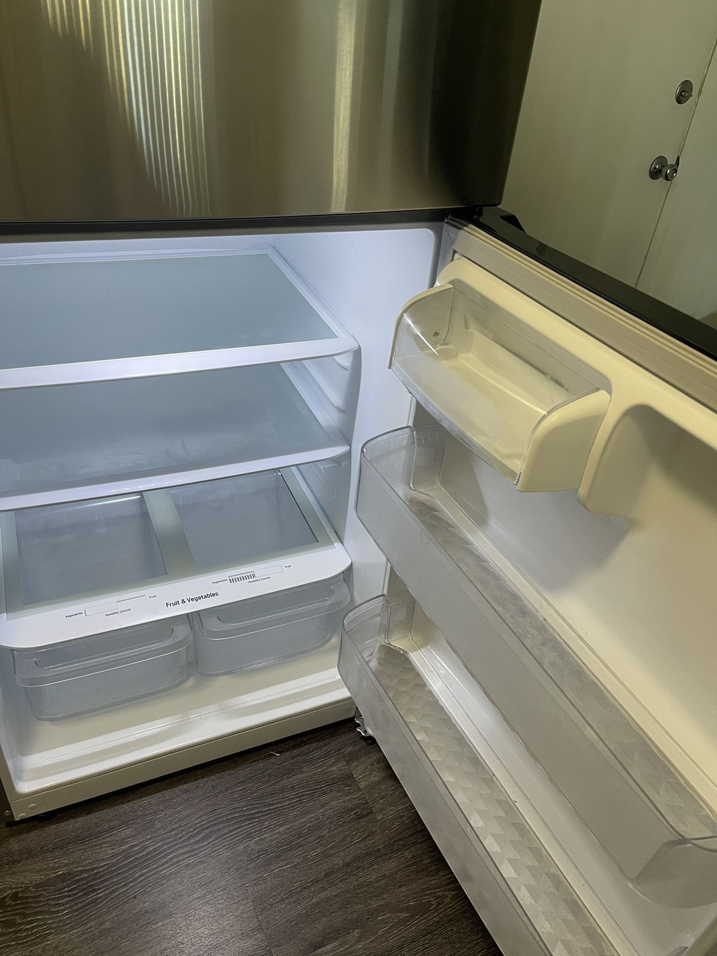 Top Freezer Refrigerator