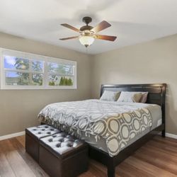 King-size Wood Bed-Frame Set (Black)