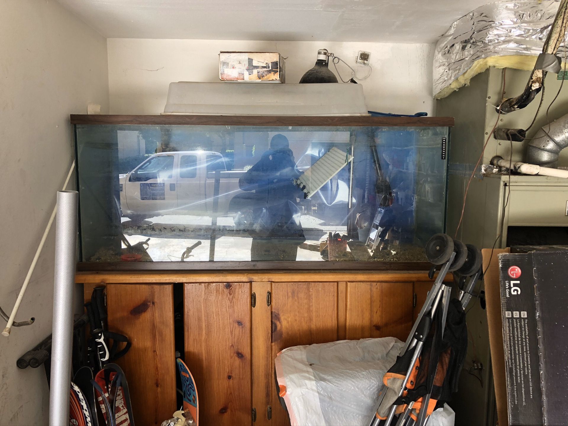 80 Gallon Aquarium with stand and Fluval FX4 Filter for Sale in La ...