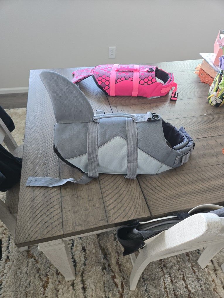 Large Dog Life Vest Shark