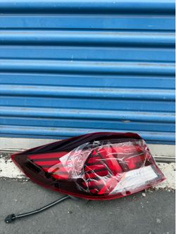 Hyundai Elantra 2019 2020 Left Side Tail Light OEM