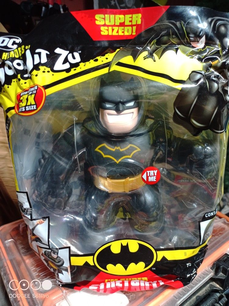 Batman Heroes Of Goo-Jit-Zu. Stretch Armstrong Style