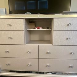 Bedroom glass Dresser (can also put Tv on top)