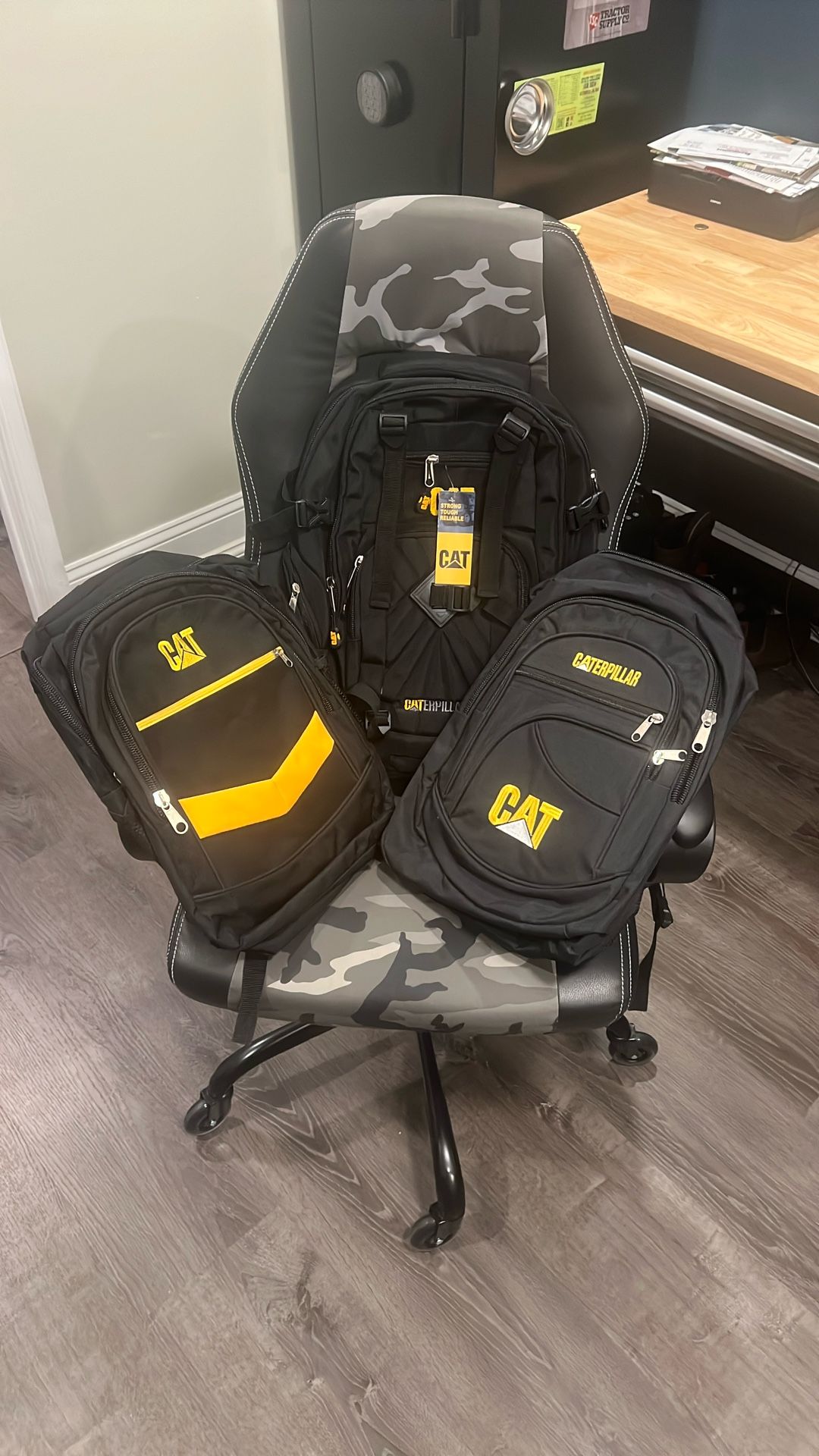 Caterpillar Back Pack Brand New All Of Then 