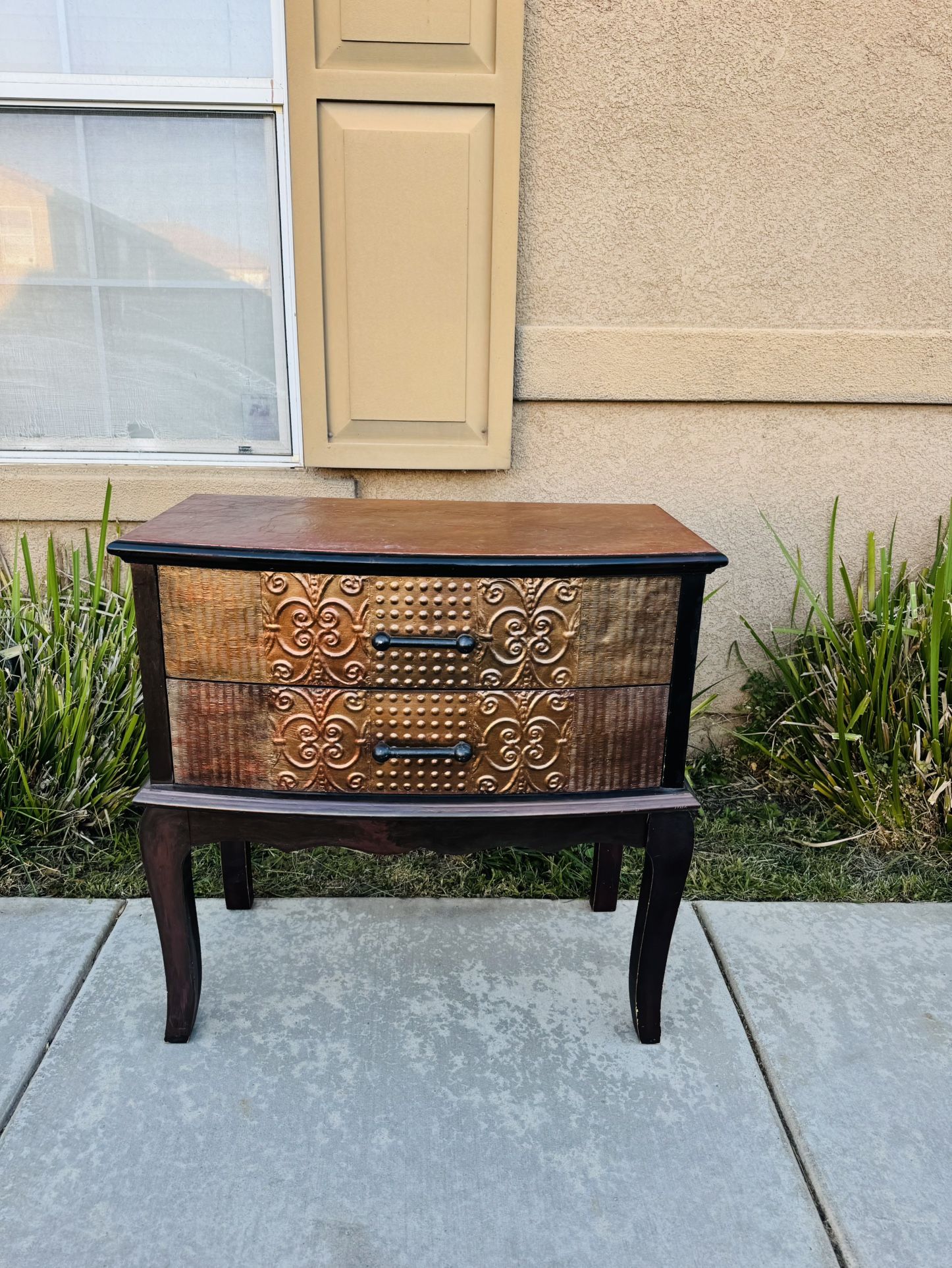 Night Stand/ Side Table