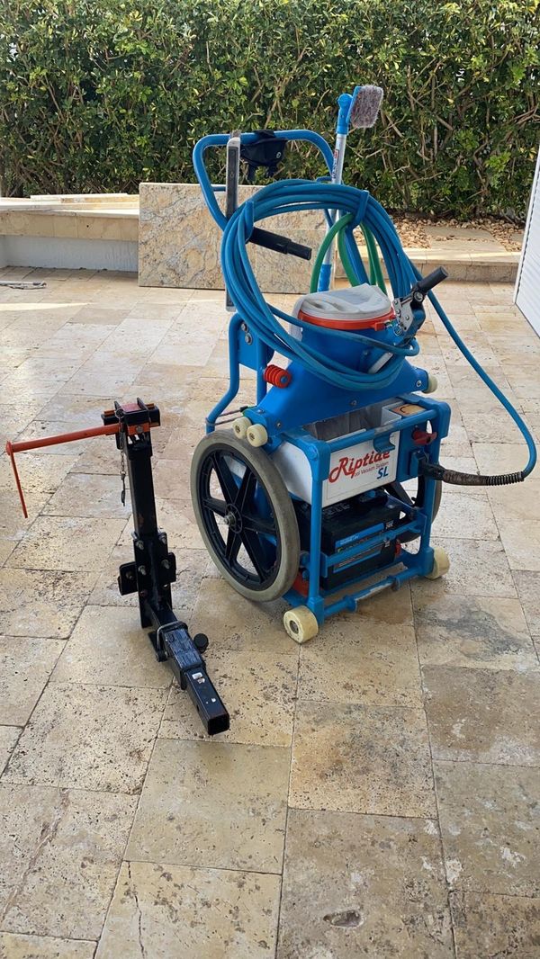 Pool vacuum RipTide for Sale in Pompano Beach, FL OfferUp