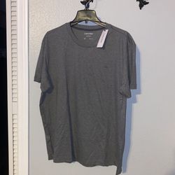 Calvin Klein XL Tee ** (29)
