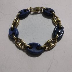 18K Gold Gucci Link Bracelet 16.4 Grams In Gold Lent 8 And 1/2 Use