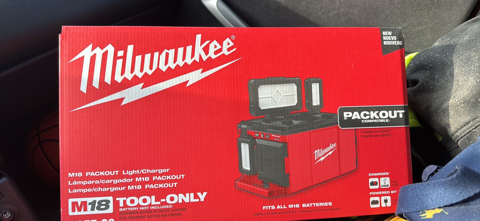 Milwaukee Light/charger