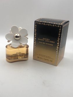 Marc Jacobs Daisy Eau So Intense EDP 30ml (1 oz) Open Box