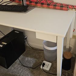 White Desk Make Offer