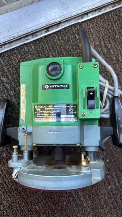 Hitachi router