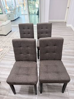 Set of 4 Gray Tufted Dining Chairs