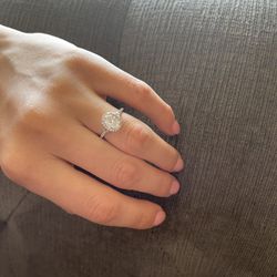 Oval diamond engagement ring 1.2 carat GIA 14 k gold