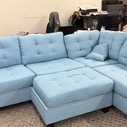 New 104x75 Reversible Sectional Couch With Ottoman / Free Delivery 