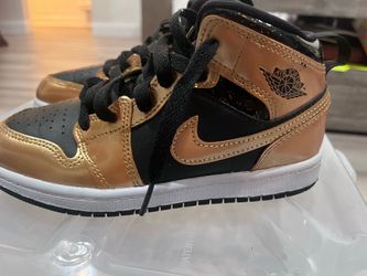 Jordan 1s size 2Y