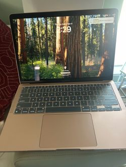 LIKE NEW MacBook Air 256 GB Retina ( read description below) SALE Only $950. O.B.O 🎉