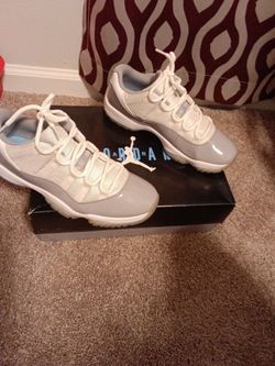 Jordans 11 retro lows