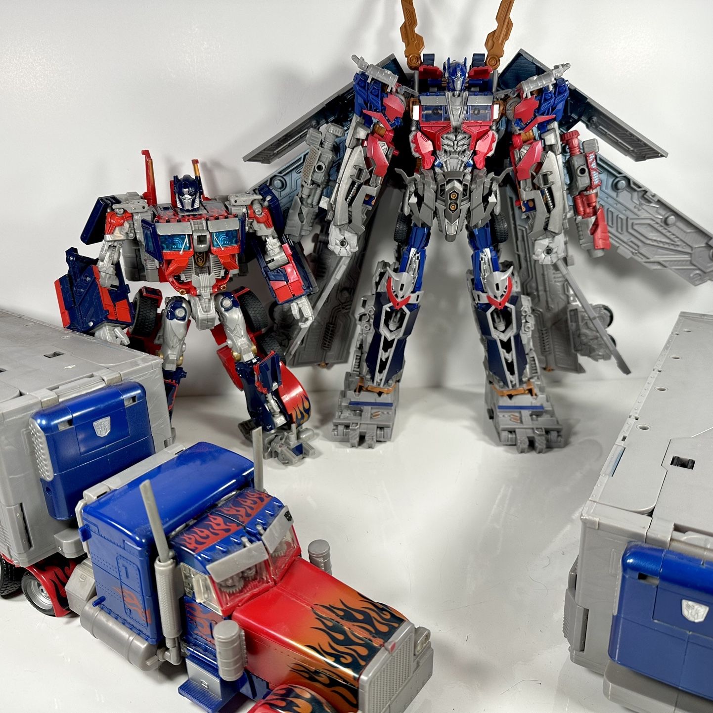 Optimus Prime Dark Of The Moon Leader Class