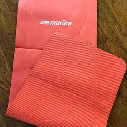 Exercise mat - 2 of 3 lb dumbbells